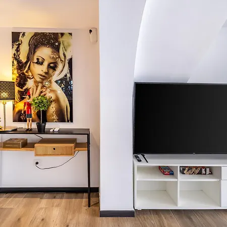 Casa Boss Modern With Pool And Air Conditioning *